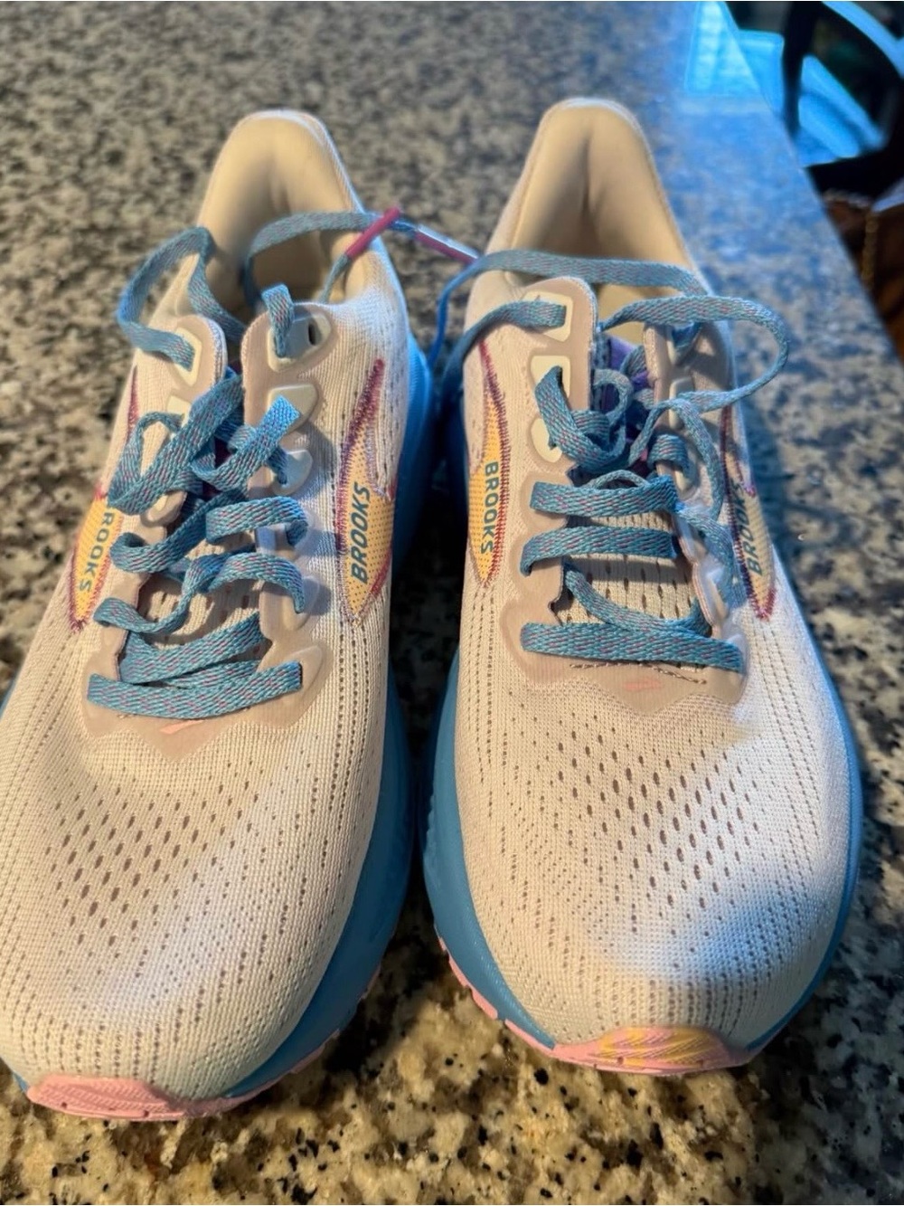 Brooks Ghost running sneakers - Picture 4 of 6